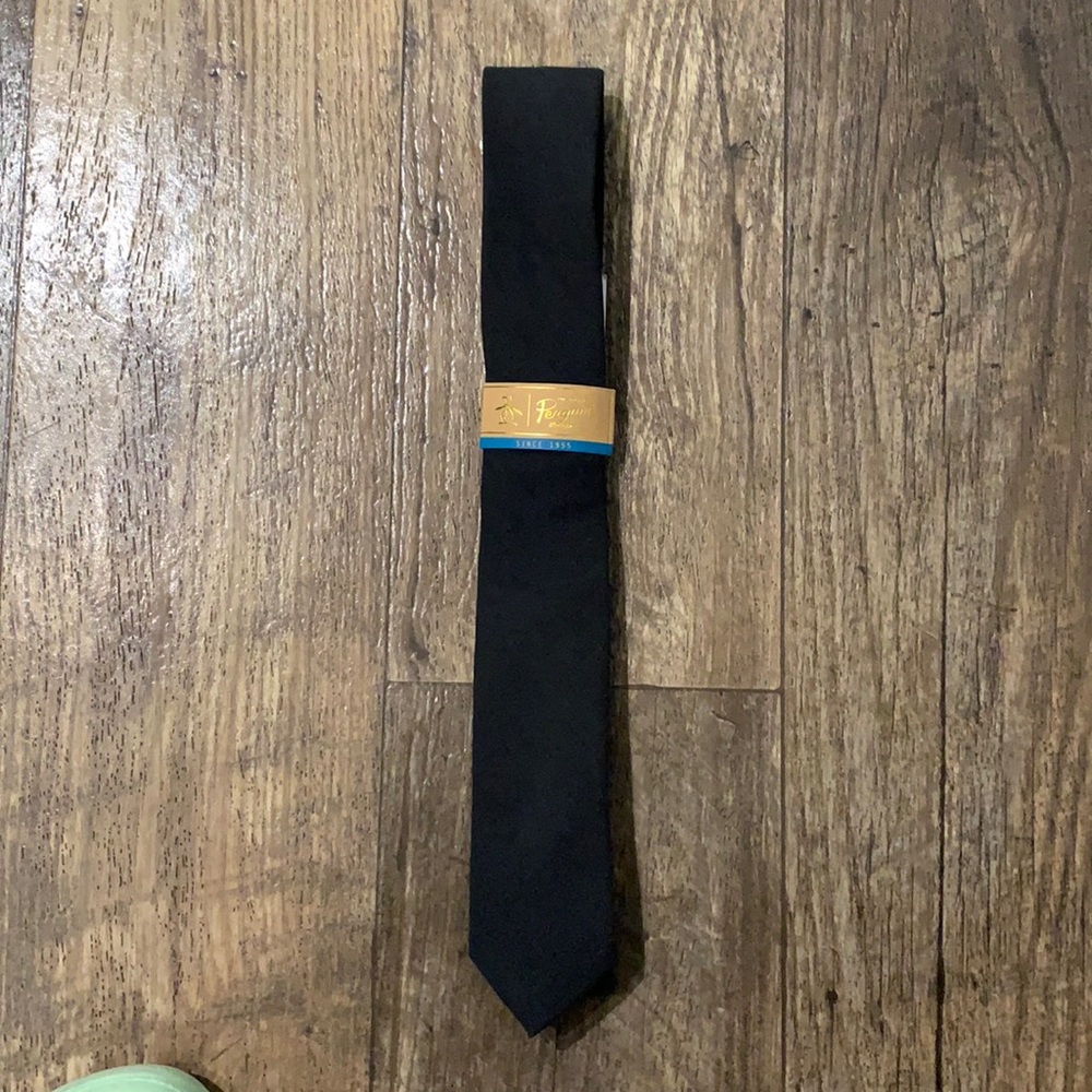 Penguin tie